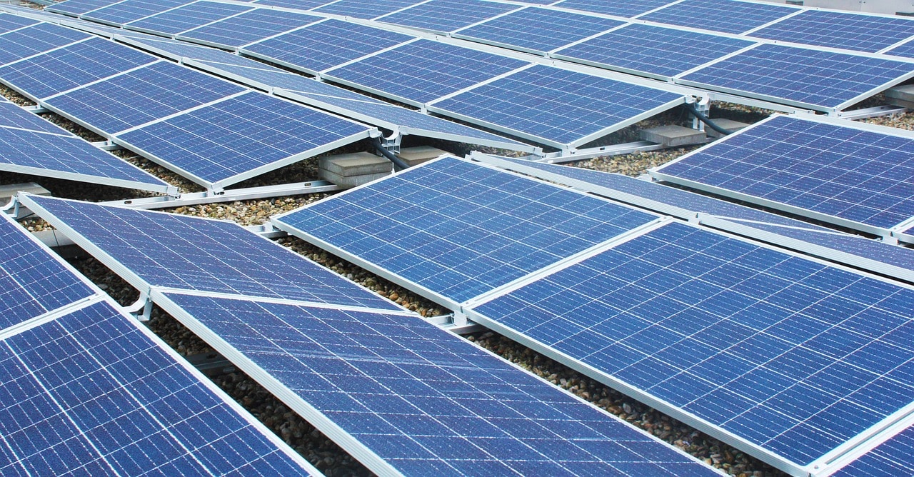 Solar panel cleaning for businesses on commercial rooftop